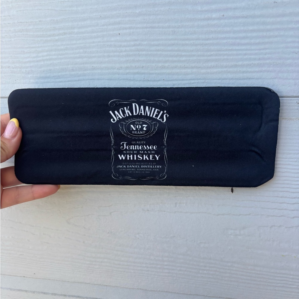 Jack Daniels Black Snap Can Koozie